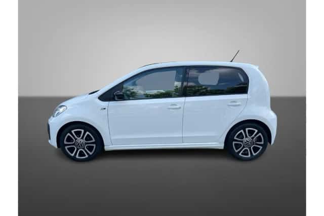 Volkswagen Up! (2020) thumbnail 2