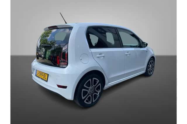 Volkswagen Up! (2020) thumbnail 4