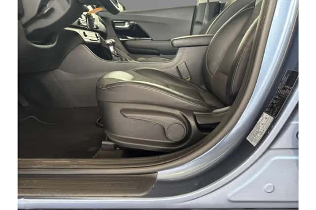 Kia Niro (2019) thumbnail 16