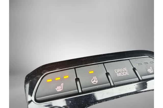 Kia Stonic (2025) thumbnail 8