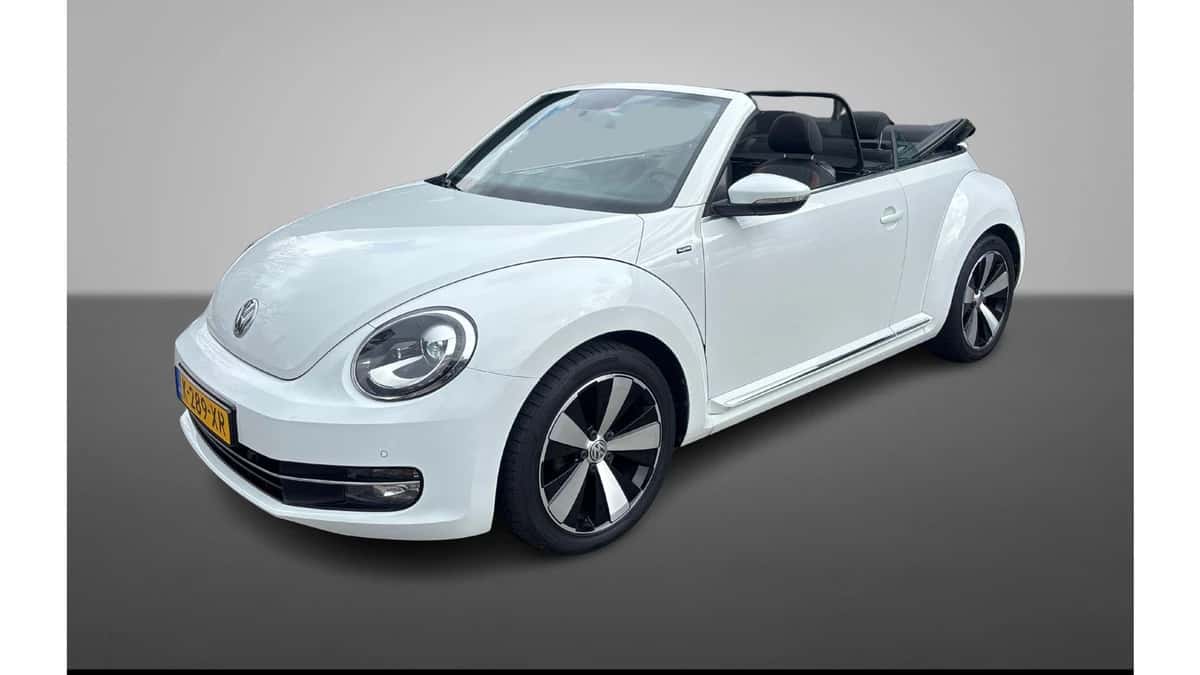 Volkswagen Beetle (2016) — foto 1