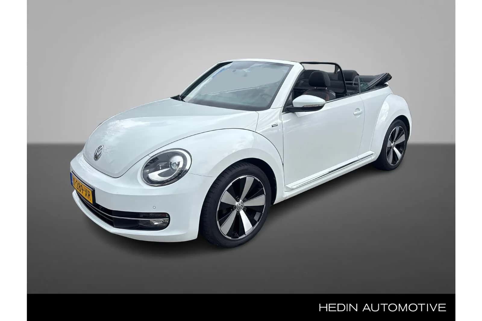 Volkswagen Beetle (2016) — foto 1
