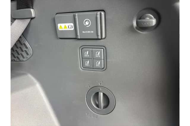 Kia EV9 (2026) thumbnail 12