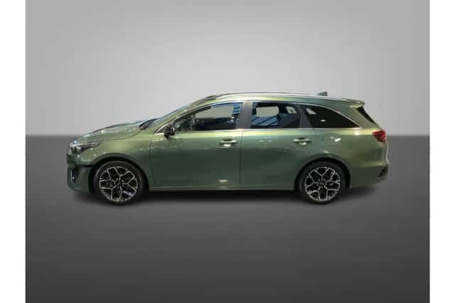 Kia Ceed Sportswagon (2025) thumbnail 2