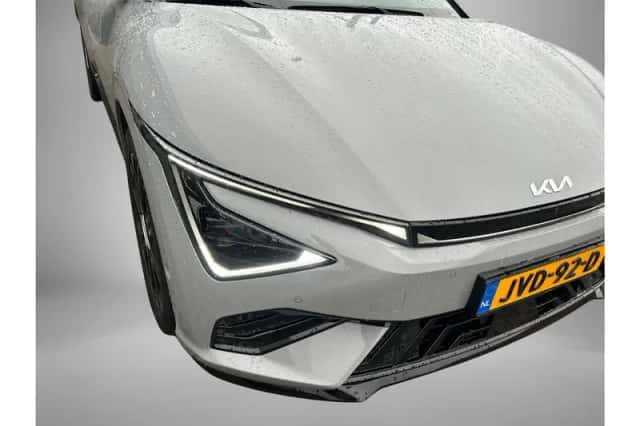 Kia EV6 (2026) thumbnail 6