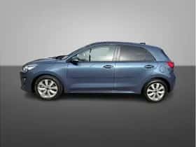 Kia Rio (2022) thumbnail 2