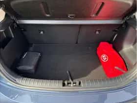 Kia Rio (2022) thumbnail 12