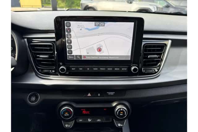 Kia Rio (2022) thumbnail 13