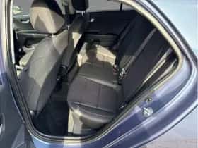 Kia Rio (2022) thumbnail 6