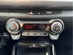 Kia Rio (2022) thumbnail 7
