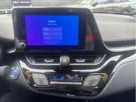 Toyota C-HR (2023) thumbnail 15