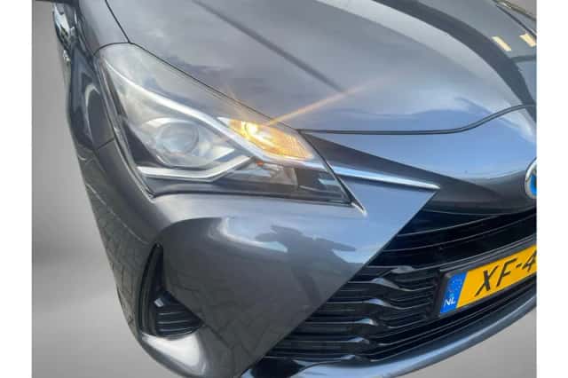 Toyota Yaris (2019) thumbnail 11