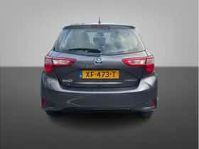 Toyota Yaris (2019) thumbnail 3