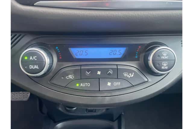 Toyota Yaris (2019) thumbnail 7