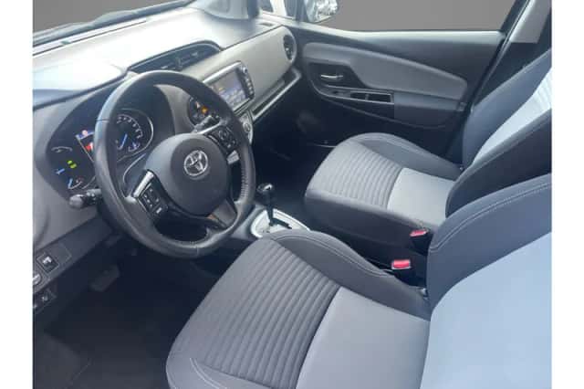 Toyota Yaris (2019) thumbnail 10