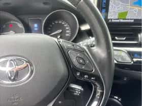 Toyota C-HR (2018) thumbnail 20