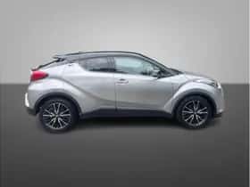 Toyota C-HR (2018) thumbnail 4