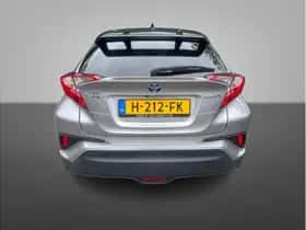 Toyota C-HR (2018) thumbnail 5