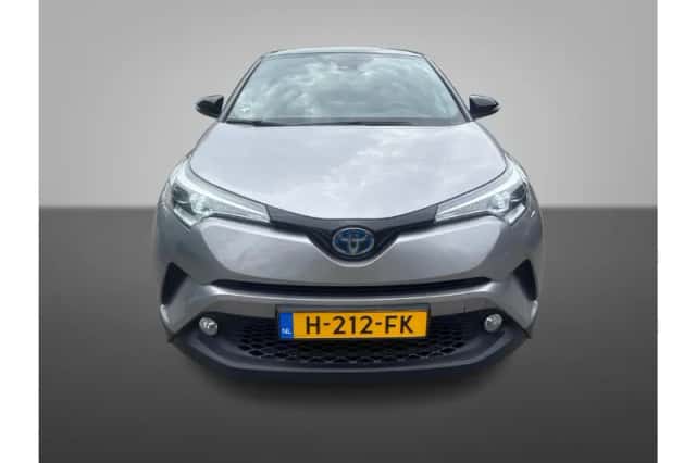Toyota C-HR (2018) thumbnail 6
