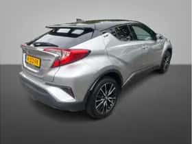 Toyota C-HR (2018) thumbnail 6
