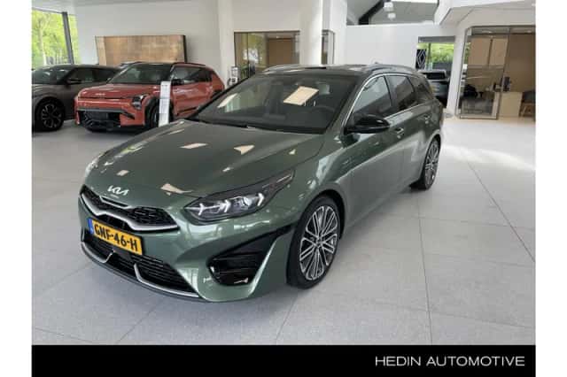 Kia Ceed Sportswagon (2024) thumbnail 1