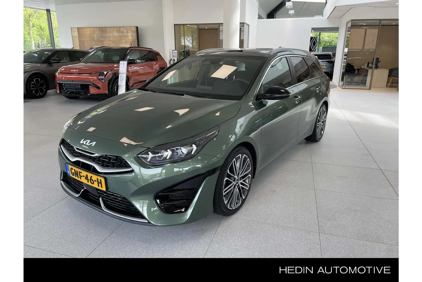 Kia Ceed Sportswagon (2024) — foto 1