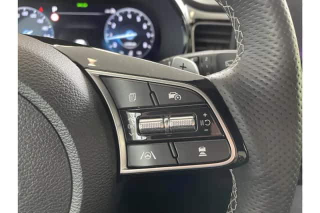 Kia Ceed Sportswagon (2024) thumbnail 16
