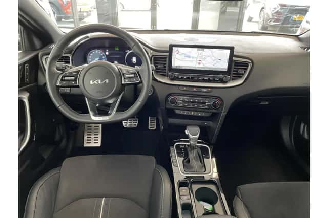 Kia Ceed Sportswagon (2024) thumbnail 3
