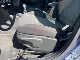 Kia Picanto (2024) thumbnail 16