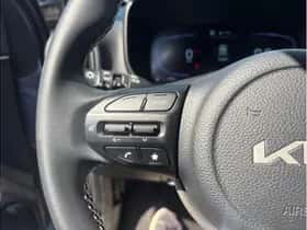 Kia Picanto (2024) thumbnail 17