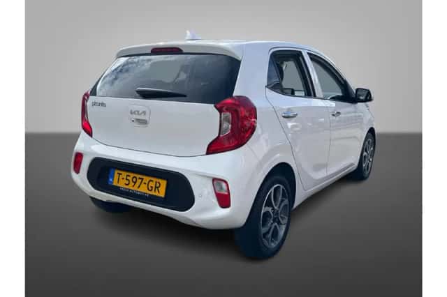 Kia Picanto (2023) thumbnail 4