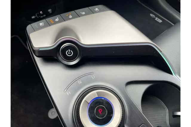 Kia EV6 (2024) thumbnail 15