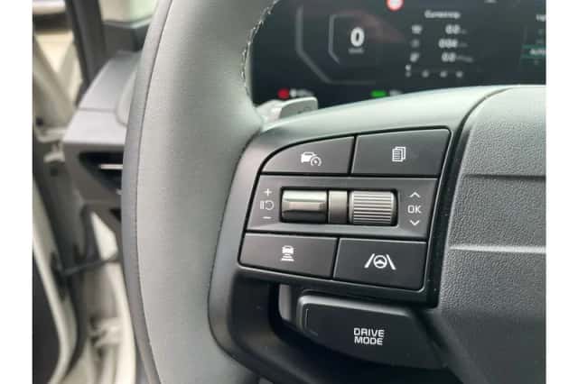 Kia EV6 (2024) thumbnail 17