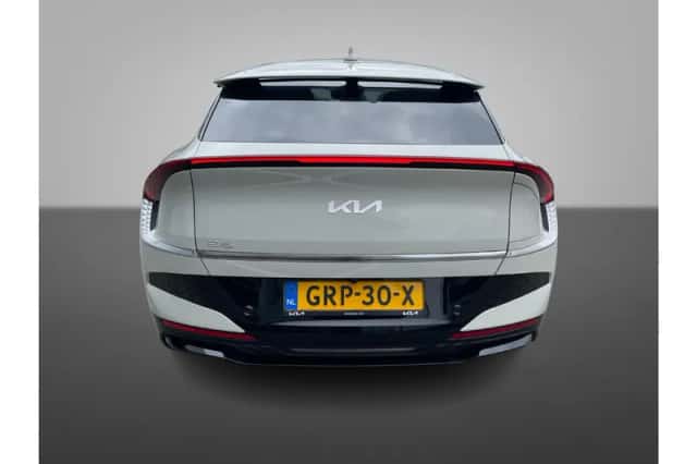 Kia EV6 (2024) thumbnail 3