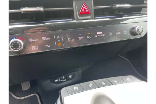 Kia EV6 (2024) thumbnail 7
