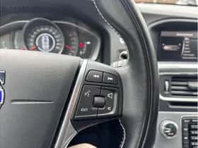 Volvo V60 (2018) thumbnail 18
