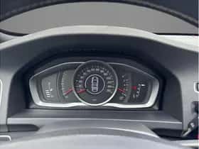 Volvo V60 (2018) thumbnail 19