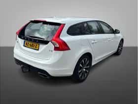 Volvo V60 (2018) thumbnail 4