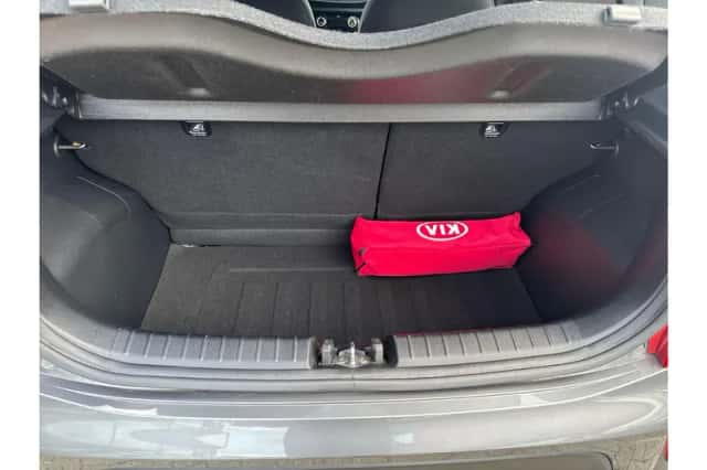 Kia Picanto (2021) thumbnail 12