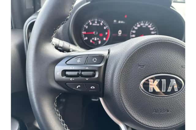 Kia Picanto (2021) thumbnail 17
