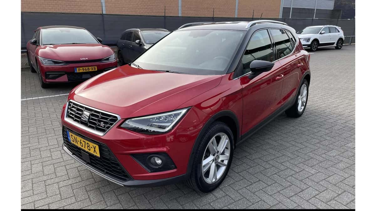 SEAT Arona (2018) — foto 1