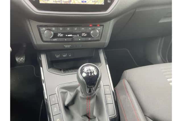 SEAT Arona (2018) thumbnail 15