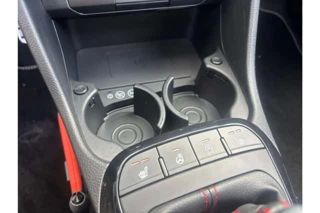 Kia Picanto (2023) thumbnail 17