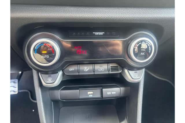Kia Picanto (2023) thumbnail 9