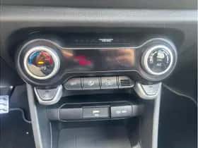 Kia Picanto (2023) thumbnail 9