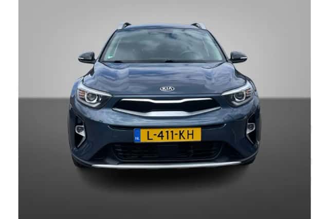 Kia Stonic (2021) thumbnail 5