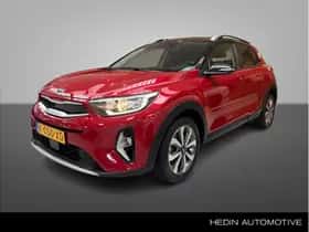 Kia Stonic (2021) thumbnail 1