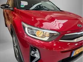 Kia Stonic (2021) thumbnail 11