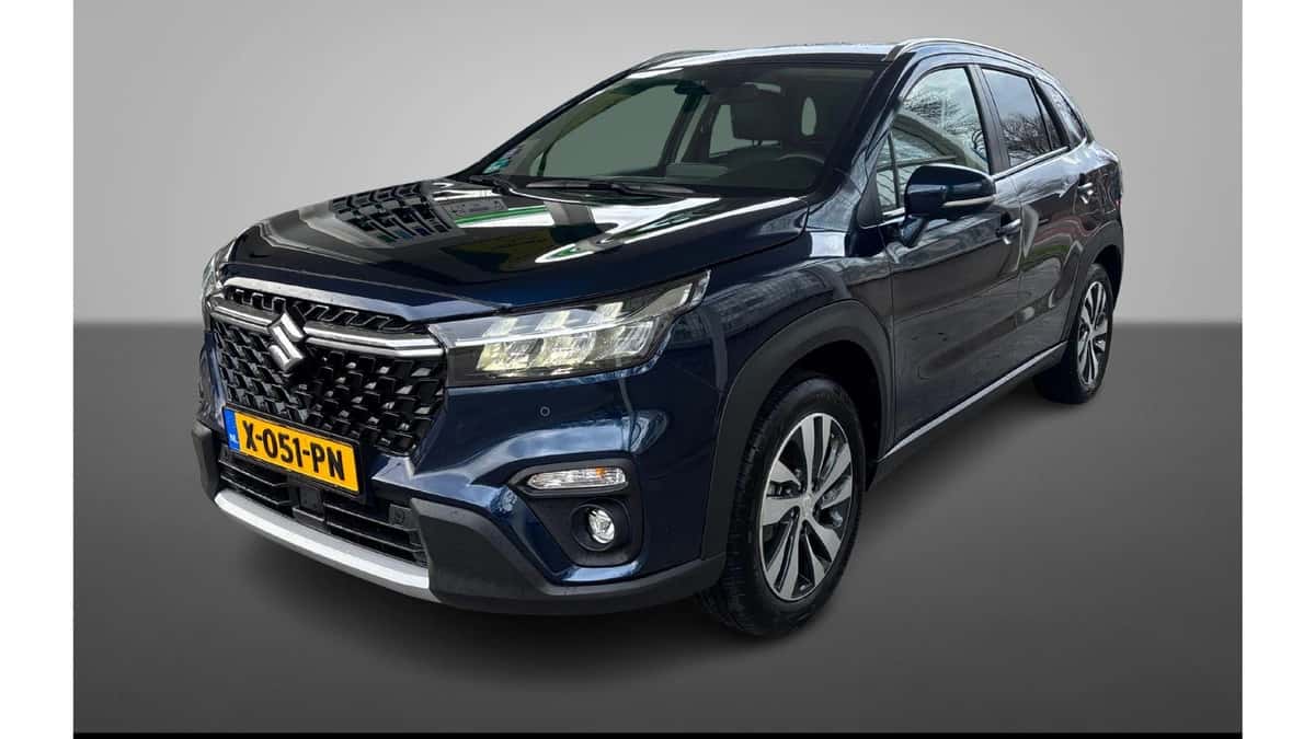 Suzuki S-Cross (2024) — foto 1
