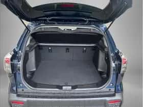 Suzuki S-Cross (2024) thumbnail 12